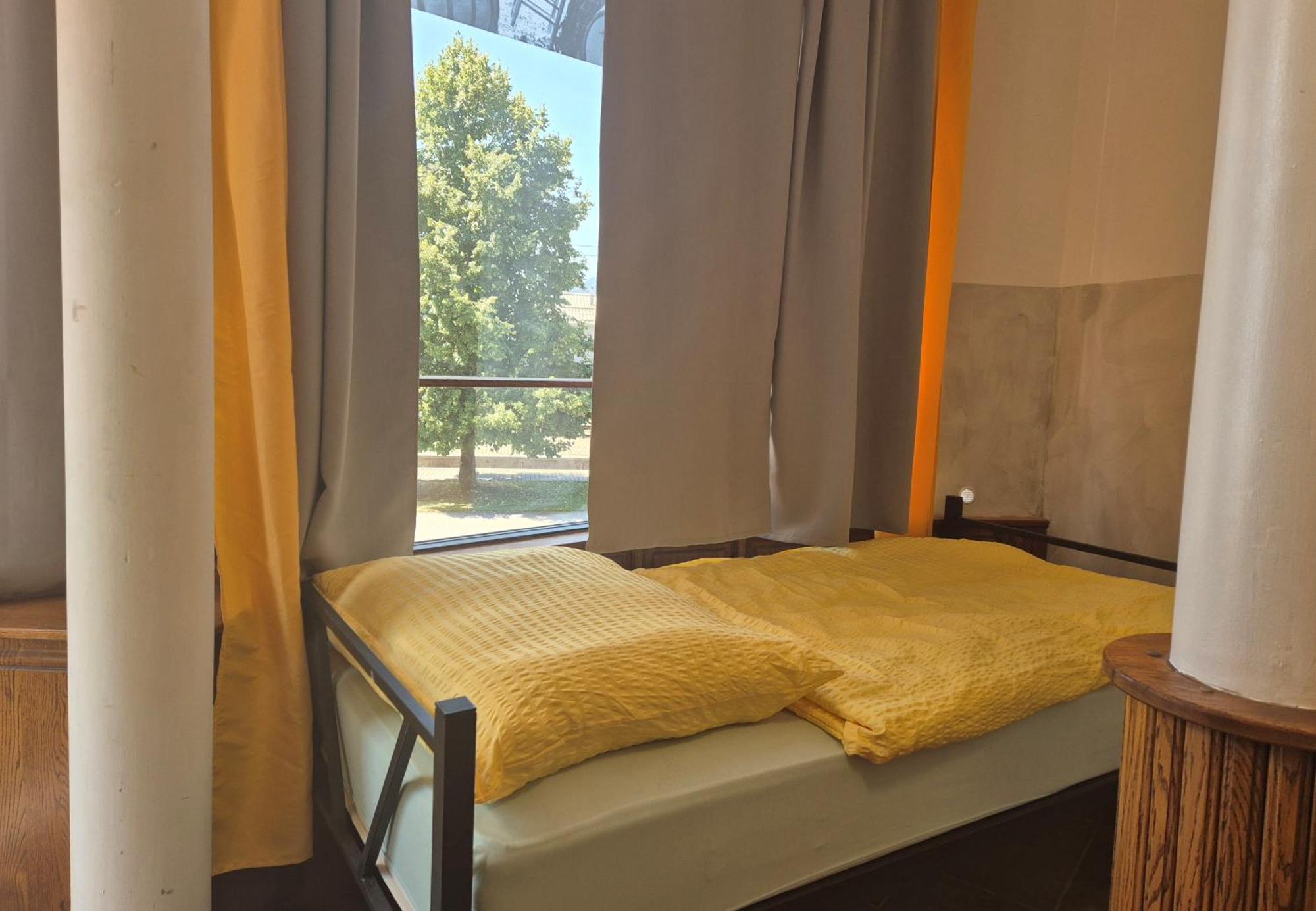 Bled Lesce Station Rooms And Beds Zewnętrze zdjęcie