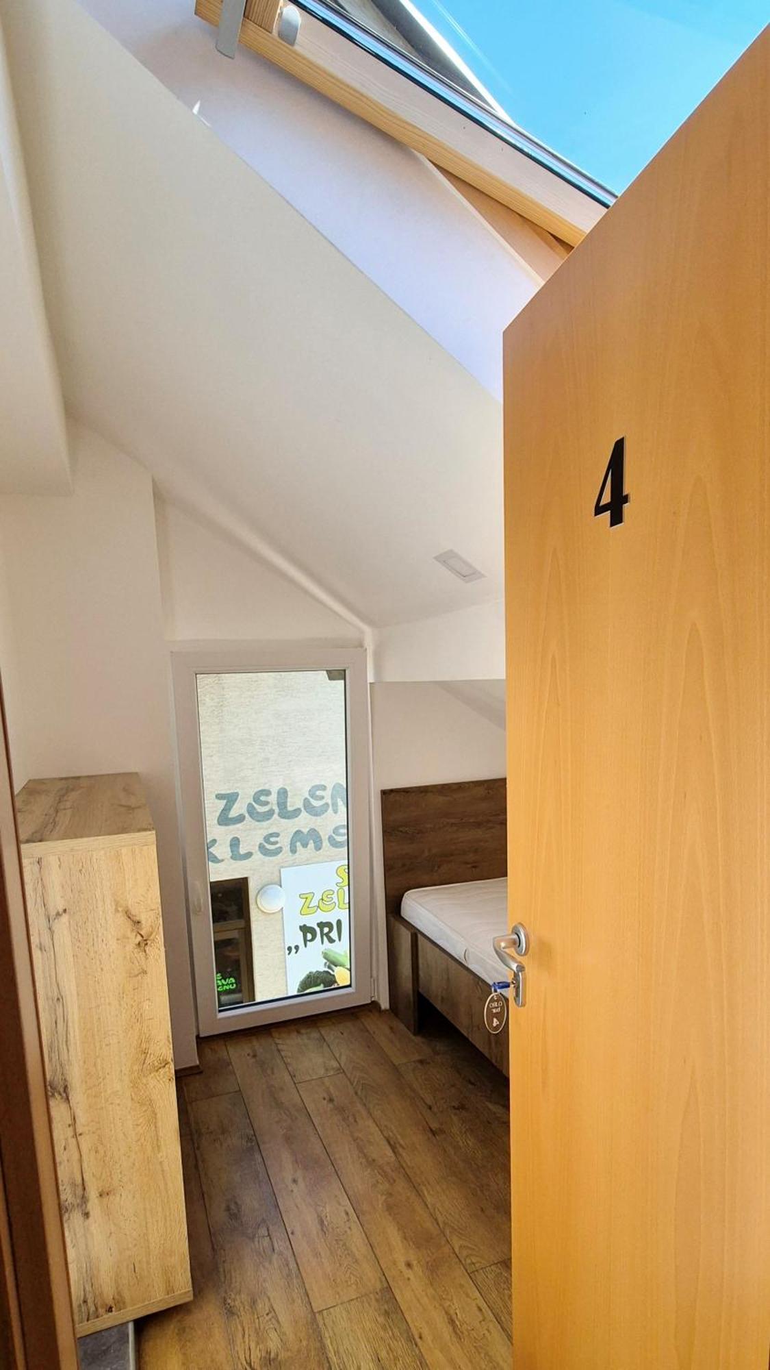 Bled Lesce Station Rooms And Beds Zewnętrze zdjęcie