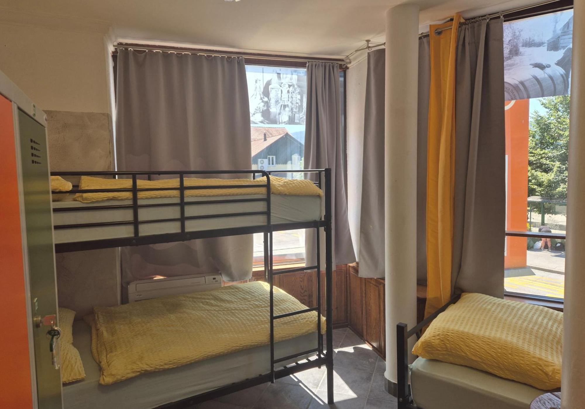 Bled Lesce Station Rooms And Beds Zewnętrze zdjęcie
